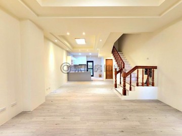 中華路六段翻新美透天｜新竹市香山區中華路六段