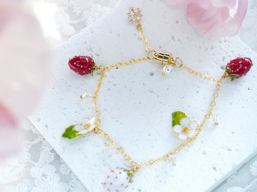 【紅白草莓手鏈 】 手工原創銅線樹脂 新娘結婚 禮物 手鏈