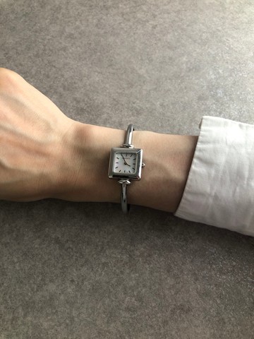 【日本直送 名牌中古包】GUCCI 古馳 手錶 銀色 不鏽鋼 1900L 錶帶式 vintage 古著 舊款 ahc5hy