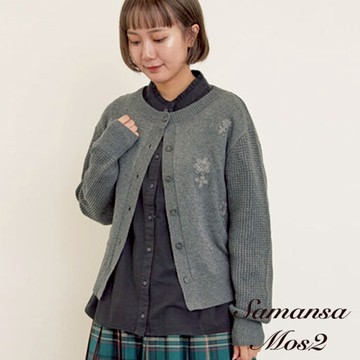 Samansa Mos2 精緻花朵刺繡排釦針織圓領罩衫(0F001258410)