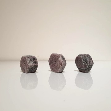 點燃生命的熱情｜紅寶石原礦 長寬約2cm~3cm 專屬配對 已鑑定 Q24CL18-101