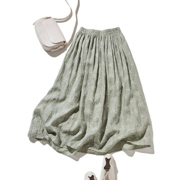 打造自然系大人可愛風格：100%亞麻印花傘襬裙 鬆緊腰裙 淺綠色 250706-2