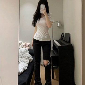 美式辣妹V領黑色短袖T恤 素面 正肩短袖 上衣女 收腰顯瘦上衣 貼身衣服 不漏腰上衣 超顯瘦的掐腰T恤  Z12