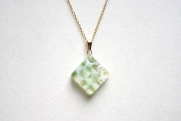 樹脂藝術 方形墜飾・水紋・深綠色