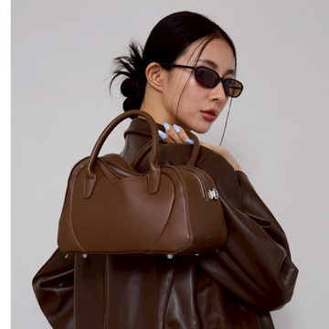 KlassiC. niceynook 秋冬新款 AMOUR 蝴蝶醫生包（L）手提/肩背兩用 時尚弧線設計