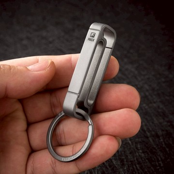 鈦合金穿腰帶鑰匙扣掛件男士腰掛皮帶創意個性汽車鏈鎖匙圈環掛飾