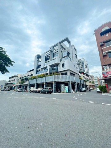 原境NO.10御原道絕版三角窗電梯車墅~壓軸鉅作｜高雄市前鎮區樹人路