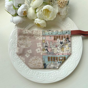 漫畫貓咪壽司店拼布棉布束口袋抽繩袋-煙燻粉