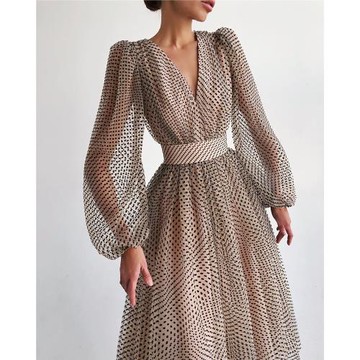 women Puff sleeve polka dot dress 氣質淑女泡泡袖波點連衣裙