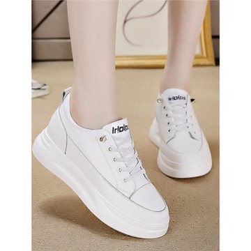 白色女鞋2026新款春鞋厚底網紅同款百搭真皮休閑運動鞋板鞋一腳蹬