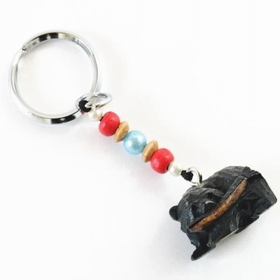 鮭をくわえた 木彫りの熊 キーホルダー 木彫熊 木製 通販 LINE