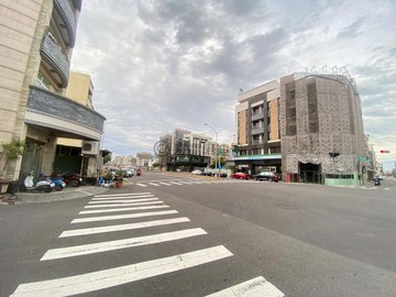 ✨好家在✨獨家鳳甲商圈77期重劃區大地坪三角窗建地｜高雄市鳳山區南華段