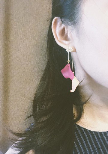 原創彩色花瓣耳環