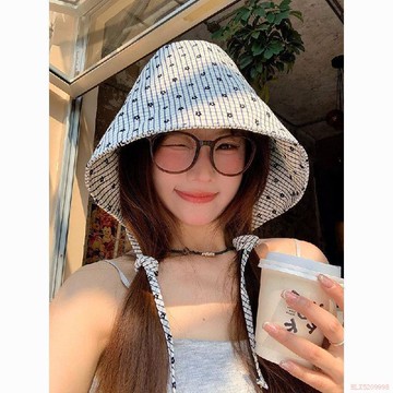 桃園出貨✨簡約格子花朵漁夫帽女春夏季法式大帽檐遮陽帽子戶外遮臉防曬盆帽