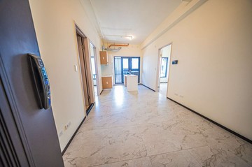 中央公園民生一號院高樓層景觀兩房車位｜高雄市新興區中山一路