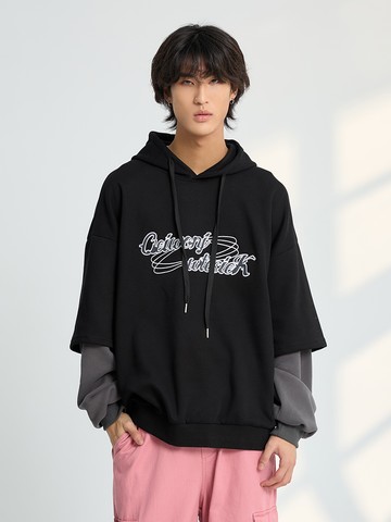 街潮假兩件拼色造型文字帽T