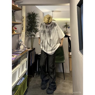 【臺灣出貨】夏天港風國潮塗鴉字母短袖T恤男生美式街頭寬鬆百搭帥氣半袖上衣