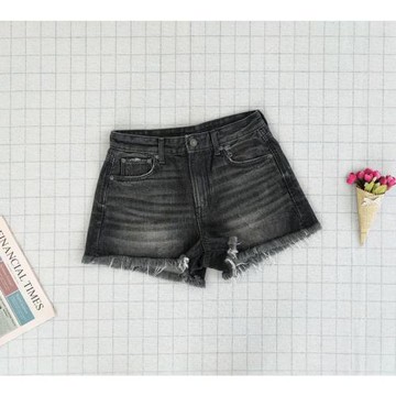 AEO煙黑色高腰A字女士牛仔短褲毛邊寬松顯瘦百搭大碼美國鷹夏季新