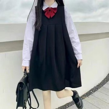 【台灣有貨】 日系JK制服卡奶裙女學生秋季寬鬆中長款學院風背帶連衣裙單件套裝