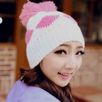 SISI【A4015】卡哇伊 菱形格毛毛球 針織毛線帽