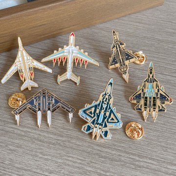 台灣出貨 可愛胸針 別針 造型徽章 珠海航展飛機胸針航空模型殲20紀念徽章男女學生包包衣服配飾