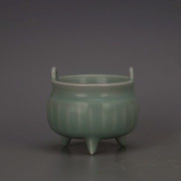 宋 龍泉青瓷暗刻條紋雙耳鼎香爐 熏爐 仿古舊貨青釉全手工瓷器