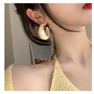 復古港風圈圈耳飾 時尚氣質夏季白色個性耳釘 耳圈 耳飾 耳環女[倪醬小鋪]