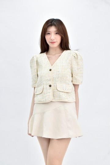 (S) chloe chen 小香風排扣杏色外套