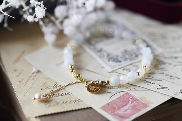 馥郁。摩根石 月亮石 可調節長度 14KGP 天然石水晶手鍊