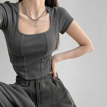 純欲風短袖t恤女夏季設計感小眾緊身洋氣顯瘦打底衫內搭短款上衣