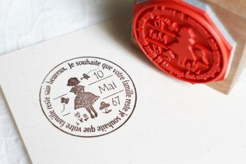 【好評加售】仿郵搓 木頭印章「祝你和你的家人健康幸福快樂」（法文版）