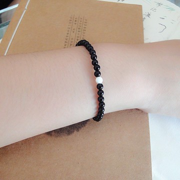 一點白-黑色瑪瑙細手鍊 女款 男款