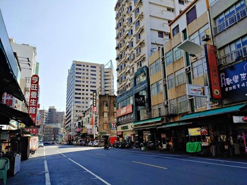 ✨美麗島捷運三分✨漂亮採光格局美套房屋況絕佳~~｜高雄市新興區六合二路