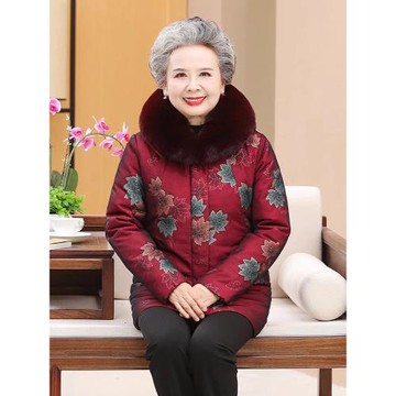 加肥胖老太太特大碼女裝200斤加大媽媽老人羽絨服中老年女裝洋氣