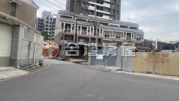 小榕女~大里塗城商圈乙建/三面臨路｜台中市大里區美群段