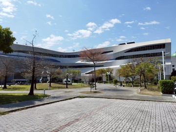 全新裝潢邊間2房~下樓就是國圖館.公園.星巴克全家｜台中市南區新榮街