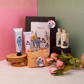 客製化 手寫卡片【永浴愛河】1314沐浴護手禮盒 情人節禮物 新婚祝福 新婚禮物 伴娘禮物 新婚小物