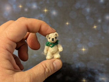 嬰兒節拍 Gek。 3.5 公分。鉤編