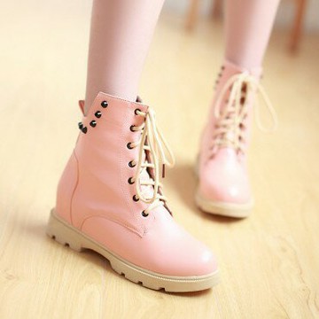 純色防滑平跟短筒女靴