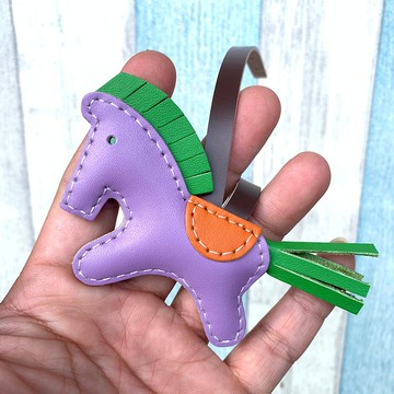 療癒小物 紫色 小馬 純手工縫製 手工皮革 吊飾 小尺寸