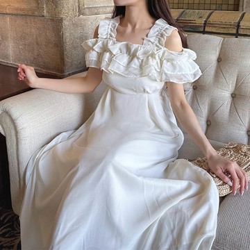 日本 GRL - 浪漫多層荷葉露肩飄逸感洋裝-白