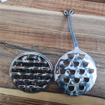 大孔涼粉刮子 不銹鋼涼粉刮刮 涼粉旋子 刮涼粉工具涼粉刀涼粉刨