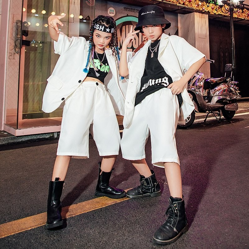 キッズダンス衣装 スーツセット ジャケット 白 キッズフォーマル ヒップホップ 無地 半袖コート パンツ ジャズダンス 韓国 演出服 応援団 練習着 Hiphop 発表会 通販 Lineポイント最大0 5 Get Lineショッピング