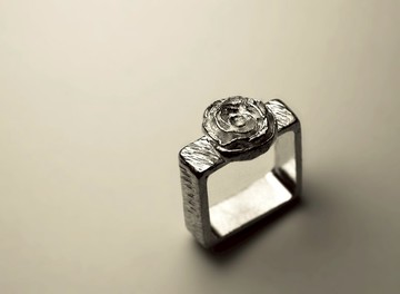 抽象玫瑰方戒