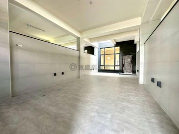 全新未住14期近松竹商圈面寬臨路雙車電梯別墅｜台中市北屯區松柏二街