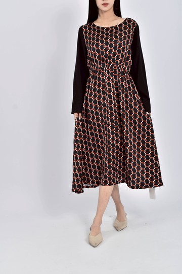 (M) 主淘棉質長袖黑色洋裝