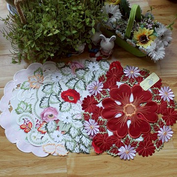 新款外貿原單田園簡約刺繡花瓶飾物墊盤墊隔熱墊咖啡杯墊裝飾巾