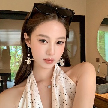 法式花朵長款耳環 夏天高級感輕奢度假耳飾 精緻百搭耳釘 高顏值少女心耳墜 個性度假風飾品 耳針 ins風配飾 優雅 時尚