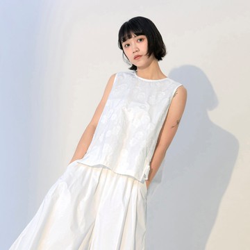 花朵緹花球型無袖上衣