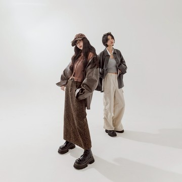 QUEENSHOP_F 女裝 復古排釦雙口袋皮革外套 兩色售 現+預 【02060131】